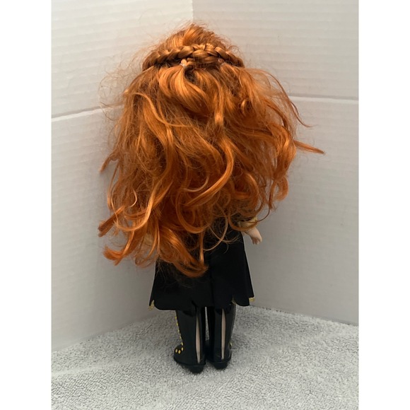 Disney Frozen 2 Anna Queen of Arendelle Doll 14 Inch Red Hair Black Gold Dress - Picture 2 of 4